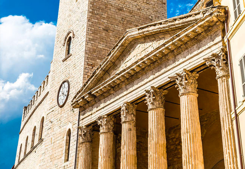 Tempio di Minerva - La Pineta Appartamenti ad Assisi